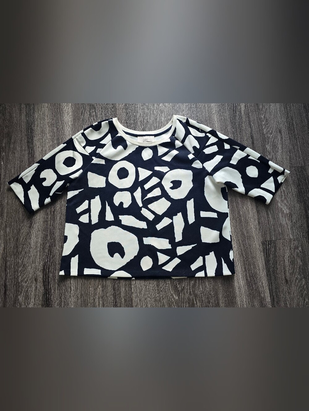 LOFT Ann Taylor Top L Navy White Geometric Abstract Print 3/4 Sleeve Marimekko